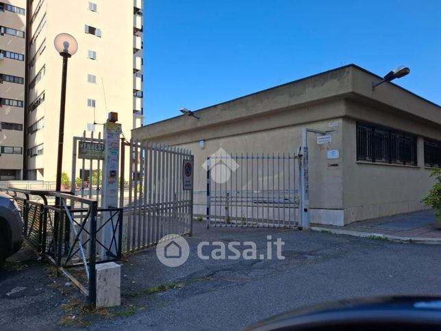 Box/posto auto in residenziale in Via Giovanni Guareschi