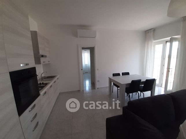 Appartamento in residenziale in Via Montecristo 5