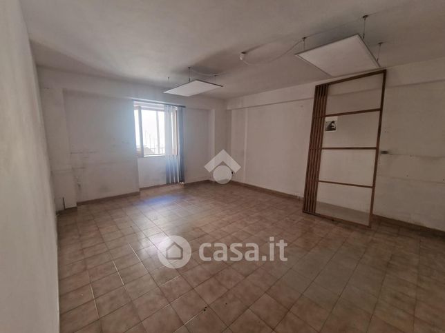 Ufficio in commerciale in Via Barone di San Giuseppe 17