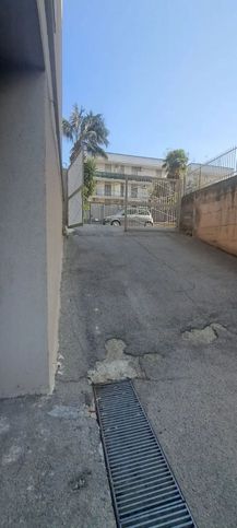 Box/posto auto in residenziale in Traversa F. Garella