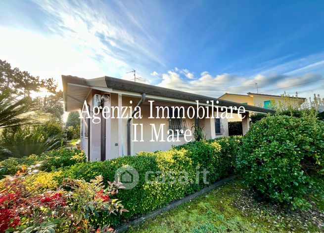 Casa indipendente in residenziale in Via Benedetto Brin