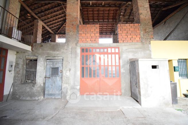 Rustico/casale in residenziale in Via Moia