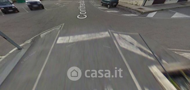 Ufficio in commerciale in Contrada Serra