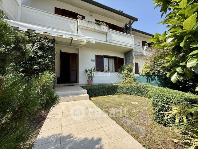 Villetta a schiera in residenziale in