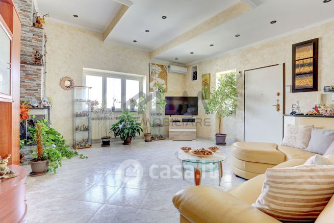 Appartamento in residenziale in Via Castagnito 31