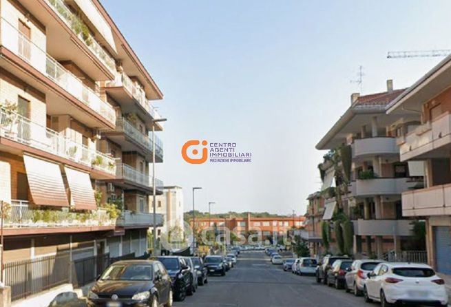 Appartamento in residenziale in Via Santorre di Santarosa