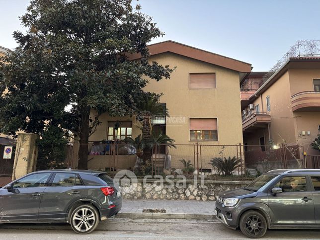 Appartamento in residenziale in Via Giulio Antonio Acquaviva