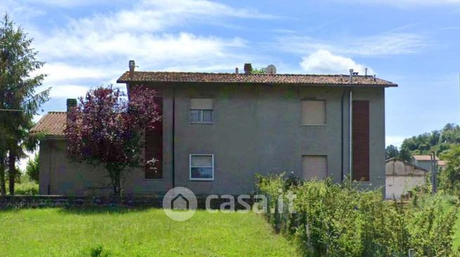 Casa indipendente in residenziale in Via Acquarola 419
