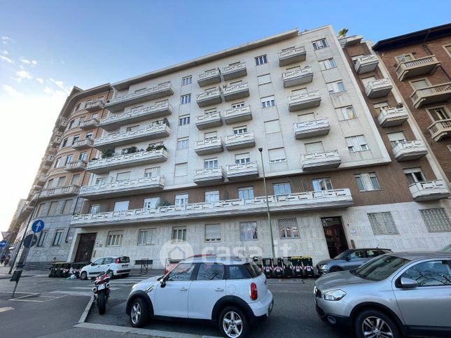 Ufficio in commerciale in Via Zumaglia 3