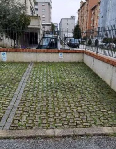 Box/posto auto in residenziale in Viale della Repubblica