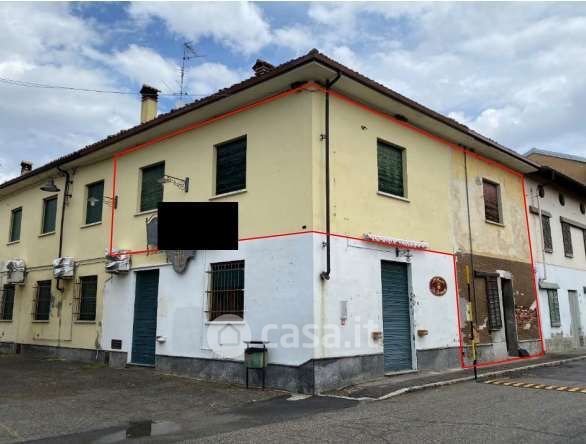 Casa indipendente in residenziale in Via Roma 14