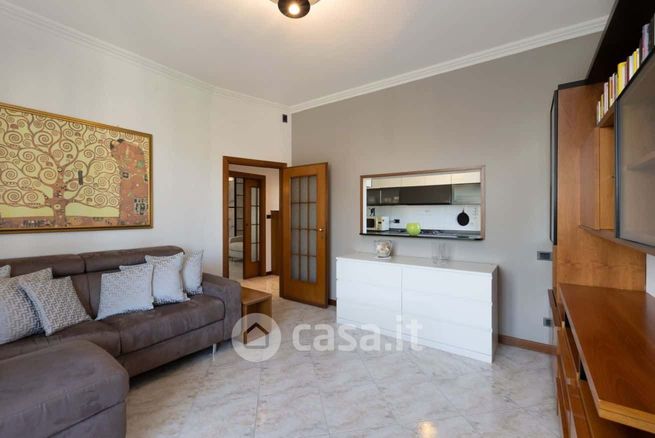 Appartamento in residenziale in Via Privata Pietro Ogliari 4
