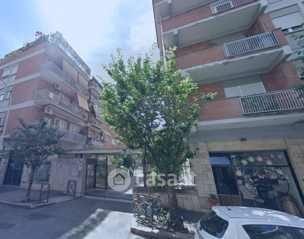Appartamento in residenziale in Via Cornelio Magni 30