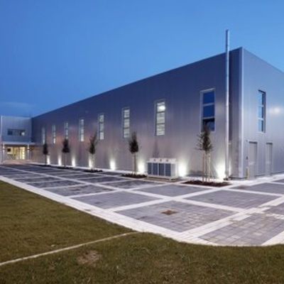 Capannone in commerciale in