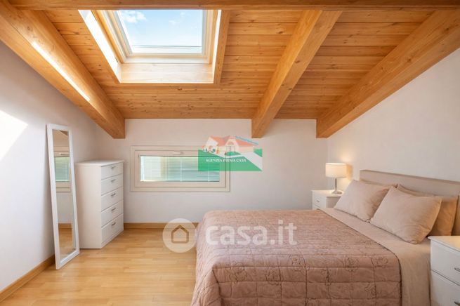 Villetta a schiera in residenziale in Viale degli Aironi