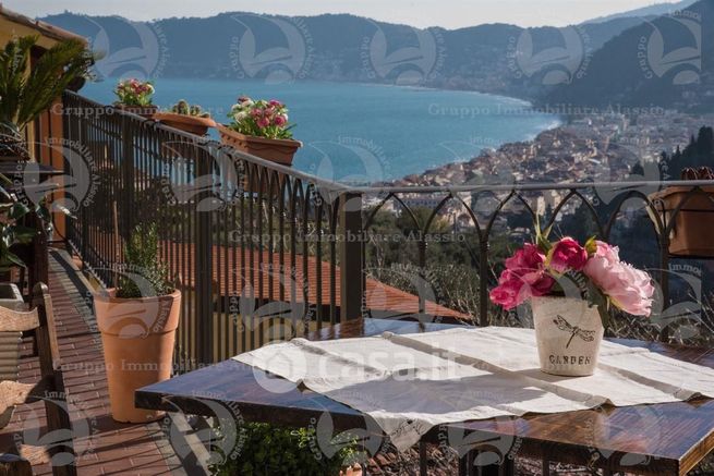 Appartamento in residenziale in Via Margherita Morteo Ollandini