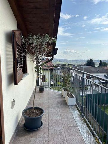 Appartamento in residenziale in Via Emilio de Marchi