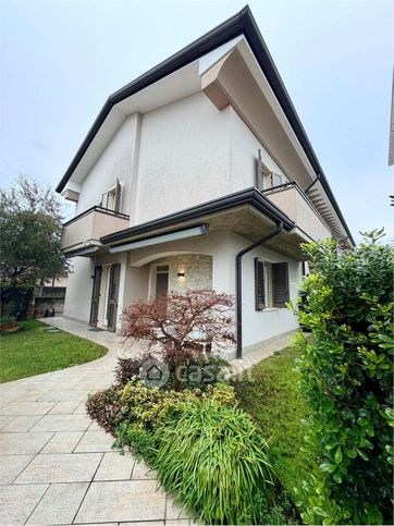 Villetta a schiera in residenziale in 