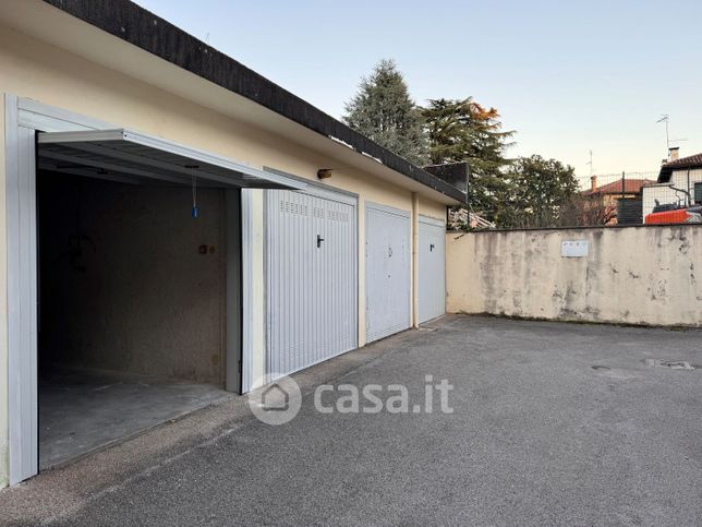 Garage/posto auto in residenziale in Via Pradamano