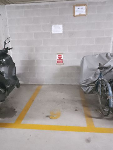 Box/posto auto in residenziale in Via Emilio Gola 20