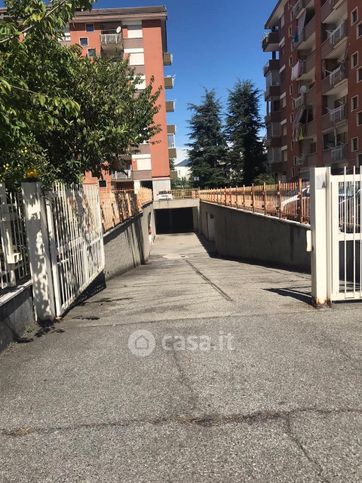 Box/posto auto in residenziale in Via Massimo Portalupi