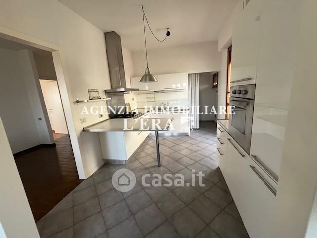 Attico/mansarda in residenziale in Via IÂ° Maggio