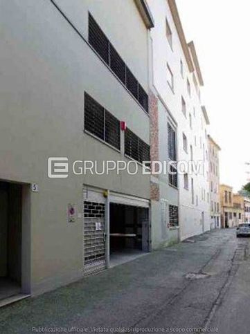 Box/posto auto in residenziale in Via Angelo Garbizza