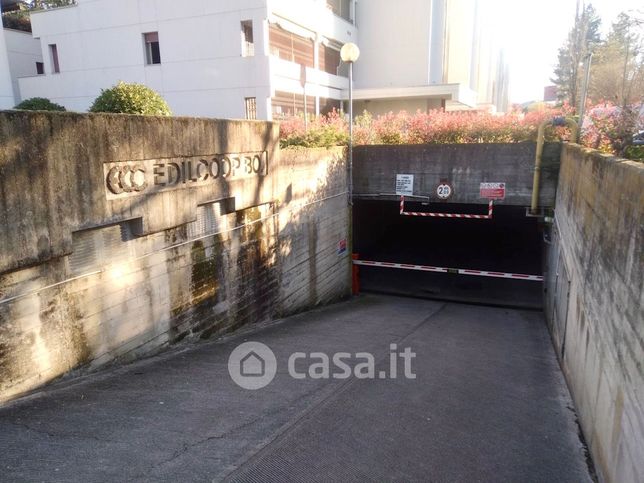 Box/posto auto in residenziale in 