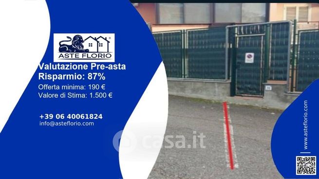 Box/posto auto in residenziale in Via dei Ciclopi
