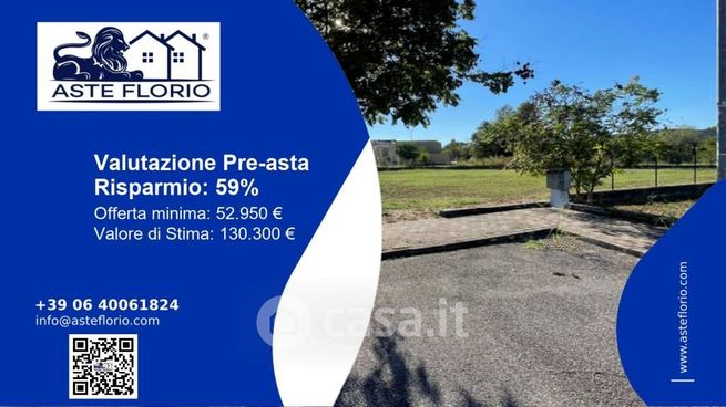 Terreno agricolo in commerciale in Via Madre Teresa Di Calcutta