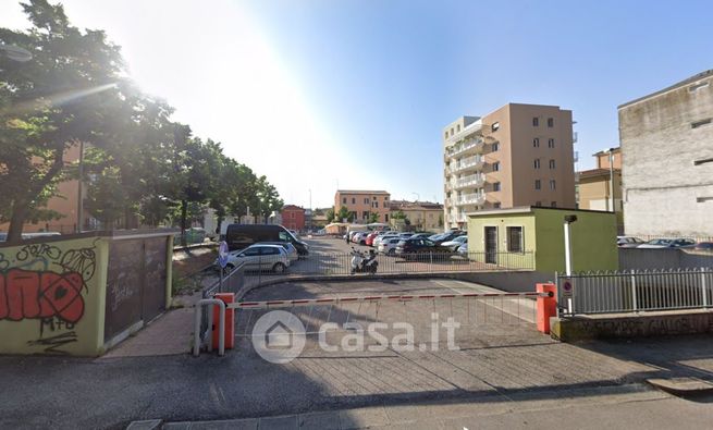 Box/posto auto in residenziale in Via Udine