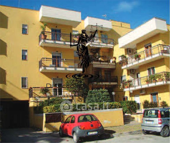 Appartamento in residenziale in Via Corsica 168