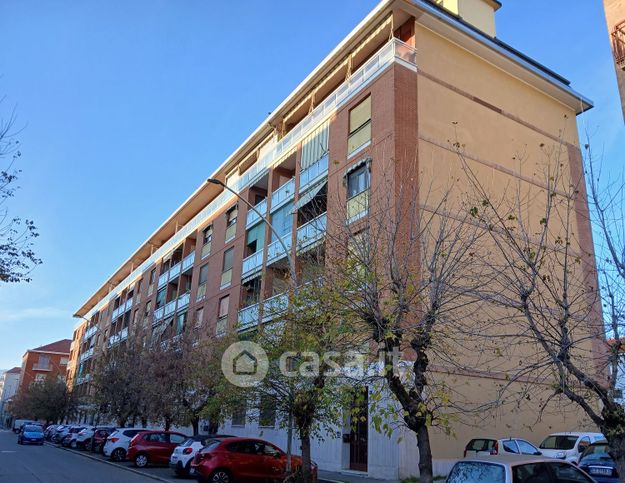 Appartamento in residenziale in Via Antonio Sciesa 30