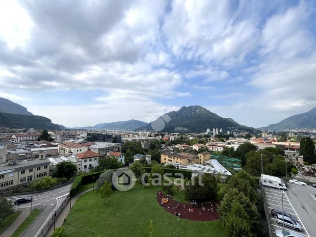 Appartamento in residenziale in Via Ugo Foscolo 34