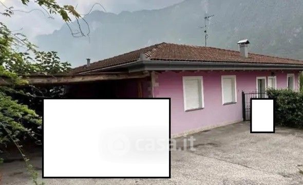Appartamento in residenziale in Via Menegoi 1