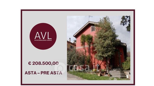 Villa in residenziale in Via dei Corsi 10