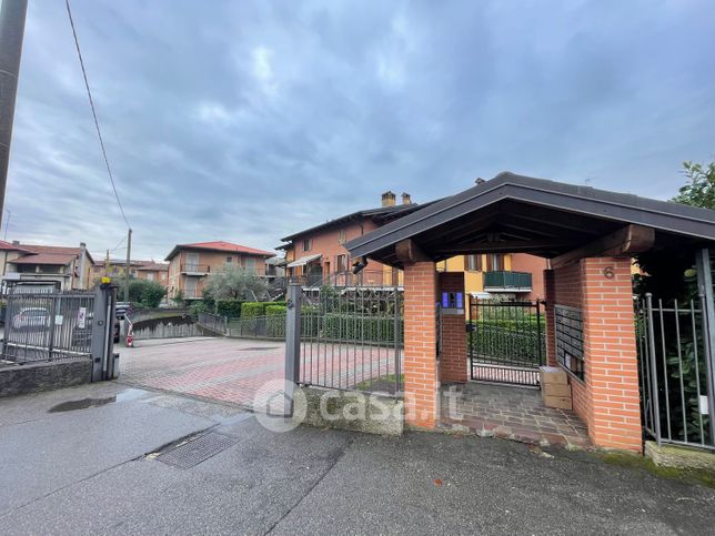Box/posto auto in residenziale in Via dei Bersaglieri 6