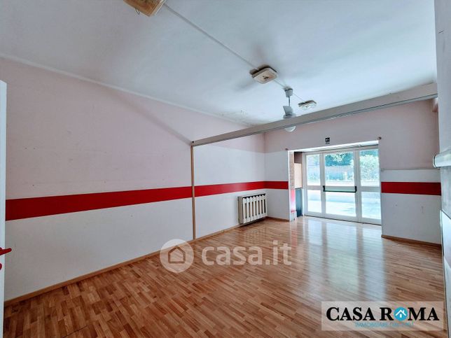 Ufficio in commerciale in Via Gerolamo Mercuriale 15