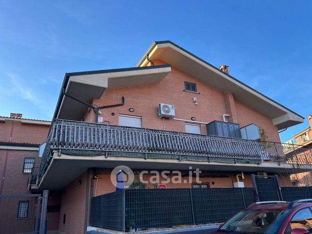 Appartamento in residenziale in Via Colle del sole