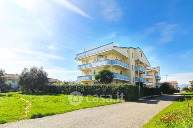 Appartamento in residenziale in Via Rovigo 25