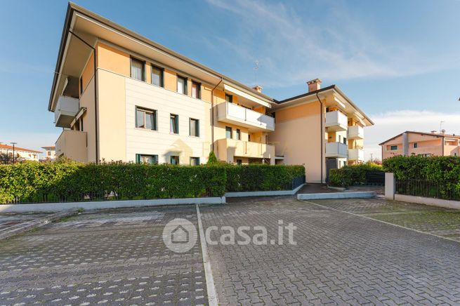 Appartamento in residenziale in Via Enzo Venturini 82