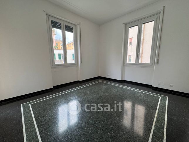 Appartamento in residenziale in Via Fieschi 22