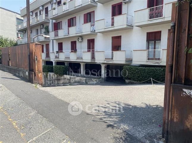 Box/posto auto in residenziale in Via Leucatia