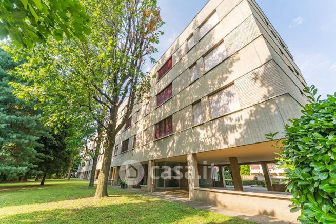 Appartamento in residenziale in Via G. Donizetti 7