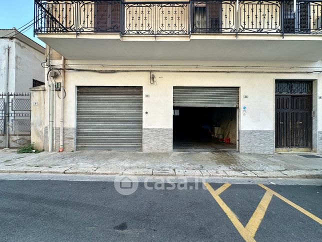 Garage/posto auto in residenziale in Via Enrico Fermi 13