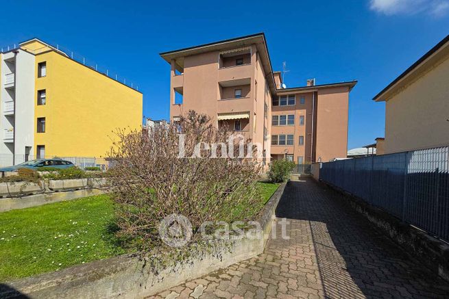 Appartamento in residenziale in Via Guglielmo Massaia 100 E