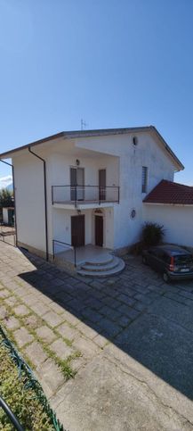 Villa in residenziale in Via MADONNA del CARMINE