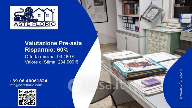 Capannone in commerciale in Frazione Moscosi 11