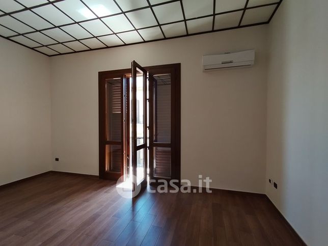 Ufficio in commerciale in Corso Umberto I