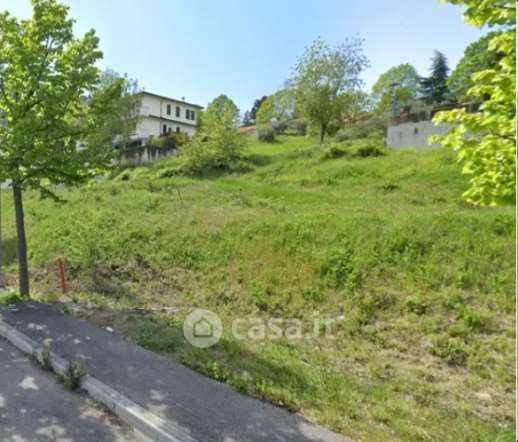 Terreno edificabile in residenziale in Via Emilio Alessandrini